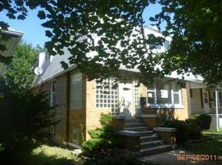 4908 W Nelson St, Chicago, IL 60641