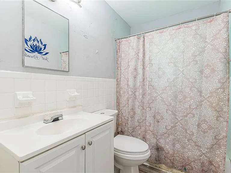 350 Brooks Ave SW — Photo 24