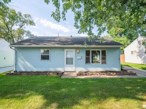 1405 Delray Ave, Pekin, IL 61554