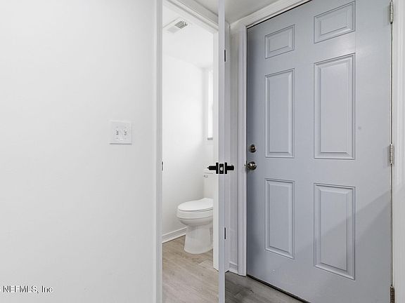 3rd image of 3517 PEELER Road #17