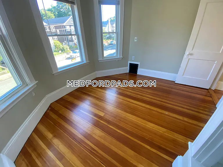 111 North St — Photo 5