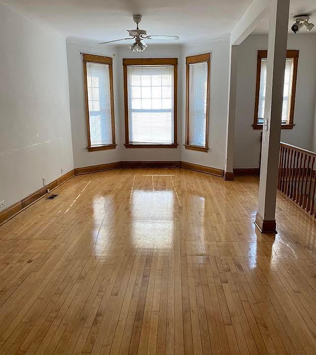 1st image of 3637 N Paulina St #1E