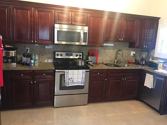 4th image of 661 NW 134th Ave