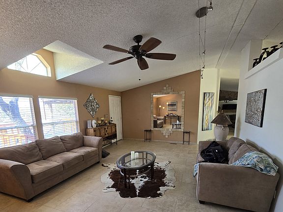 4th image of 1550 W Eagle Way