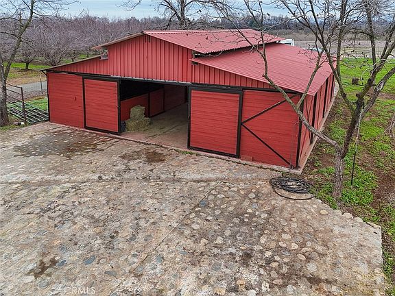 3rd image of 3453 La Porte Rd