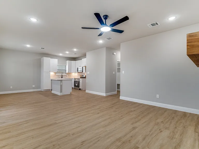 2707 Brazos River Dr — Photo 11