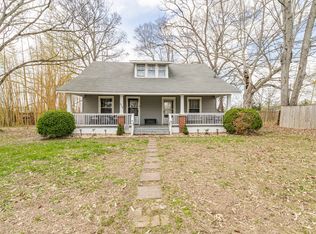 319 Old Huntsville Rd, Fayetteville, TN 37334