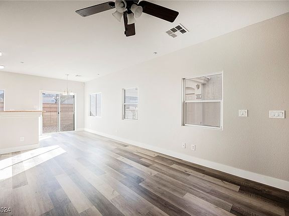 5th image of 4608 Snake Eyes St Unit 102