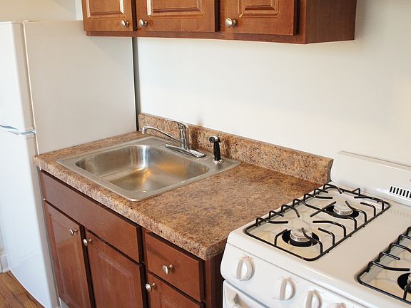 5th image of 2617 N Spaulding Ave APT 1N