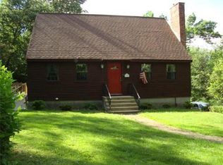 132 Eight Lots Rd, Sutton, MA 01590