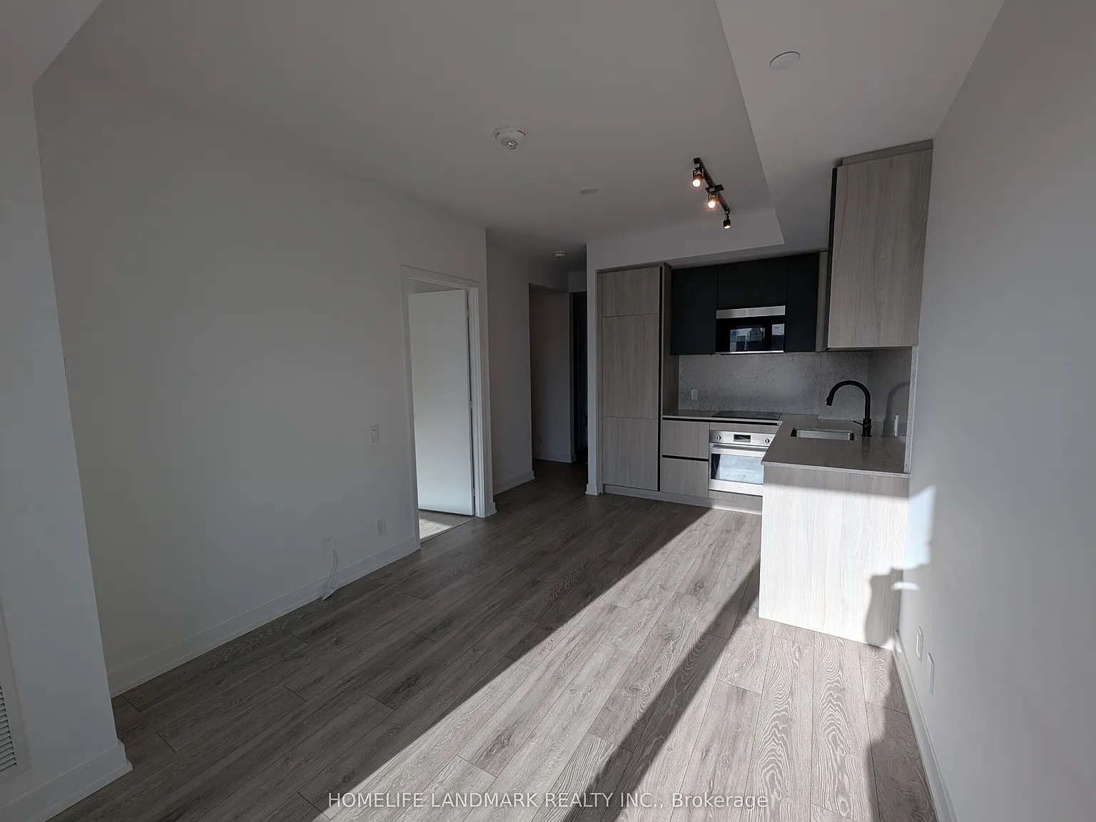 2 bed, $2,500 — Photo 3
