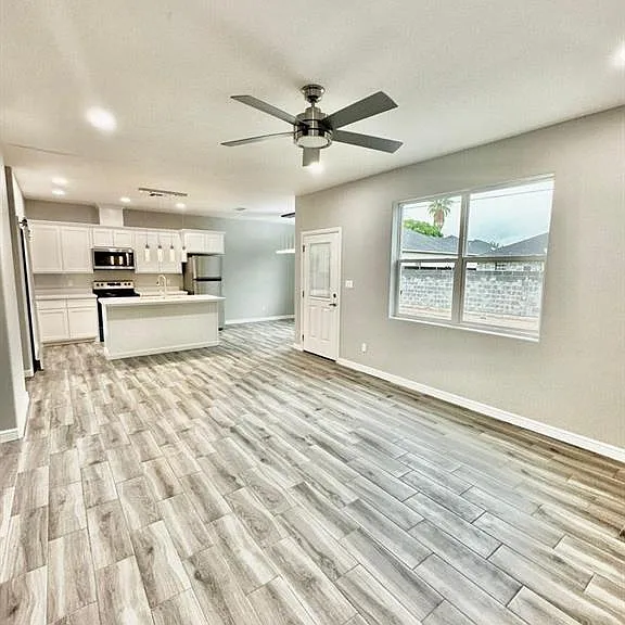 5402 N Crown Point — Photo 4