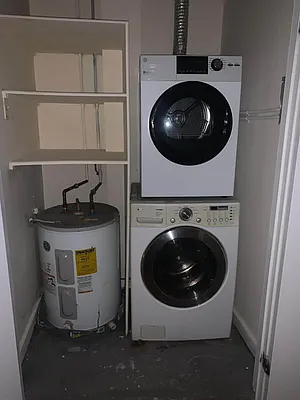 Rented by Tip Top Realty Corp | media 11