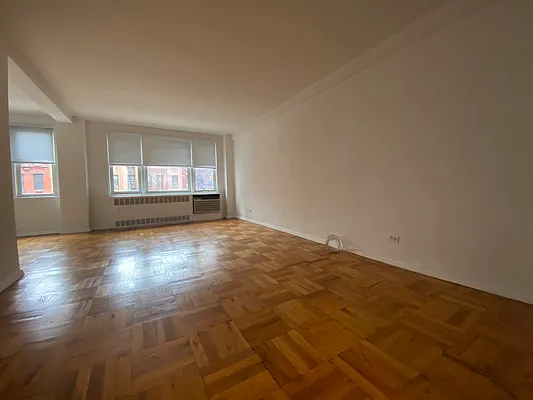 Rented by Bond New York | media 2