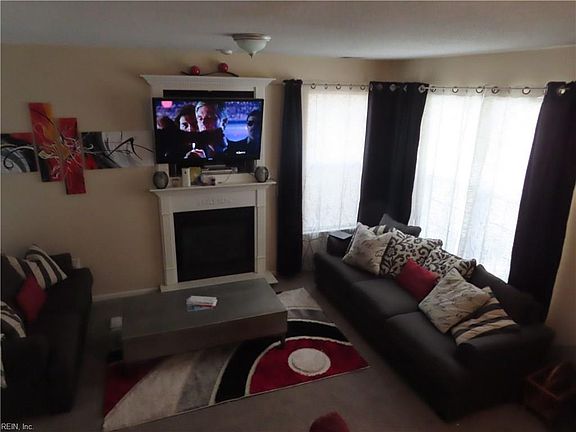4th image of 5836 Ludington Dr