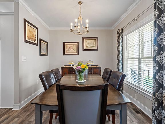 5th image of 8772 Surrey Top Rd