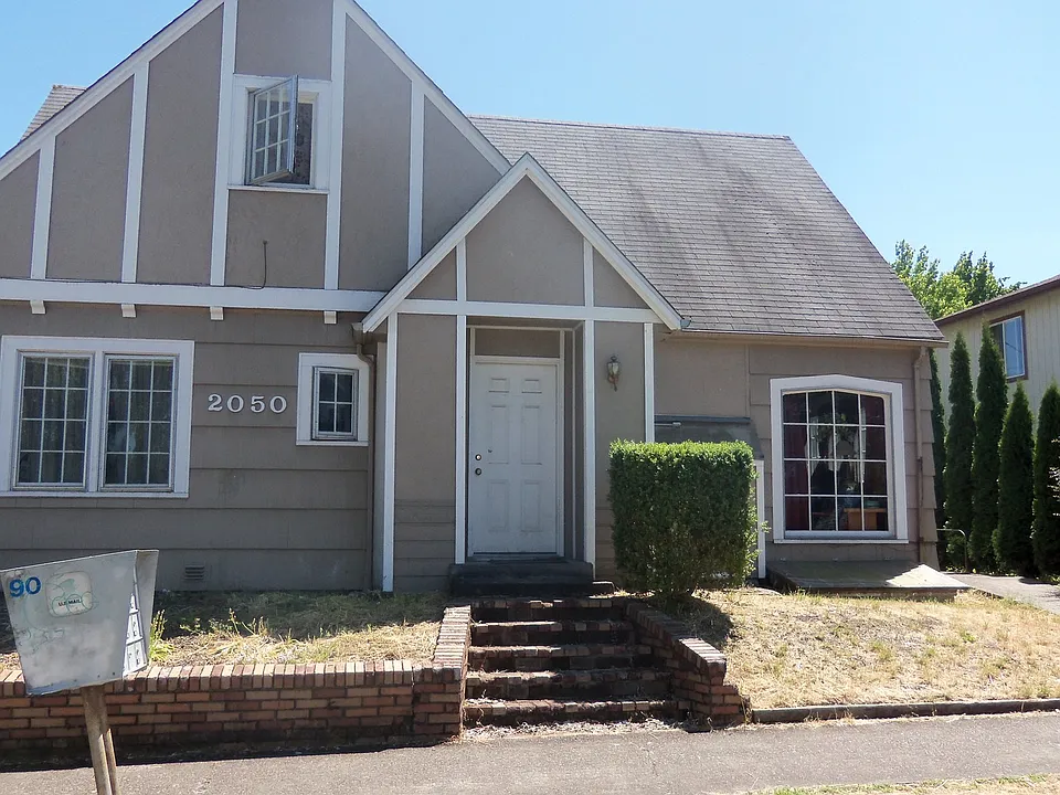 2050 NW Van Buren Ave #1-5