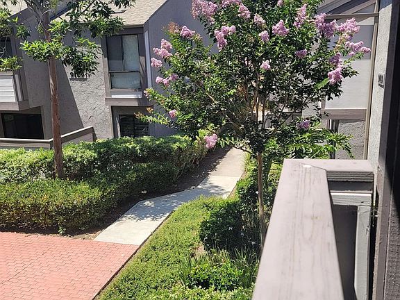 5th image of 9109 Village Glen Dr Unit 268