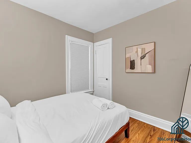 1560 Delaware Ave #2 — Photo 9