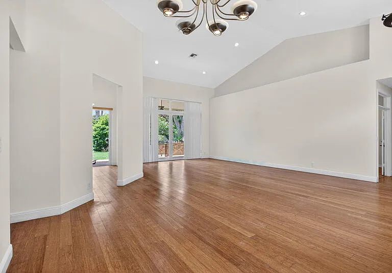 10027 Umberland Pl — Photo 10