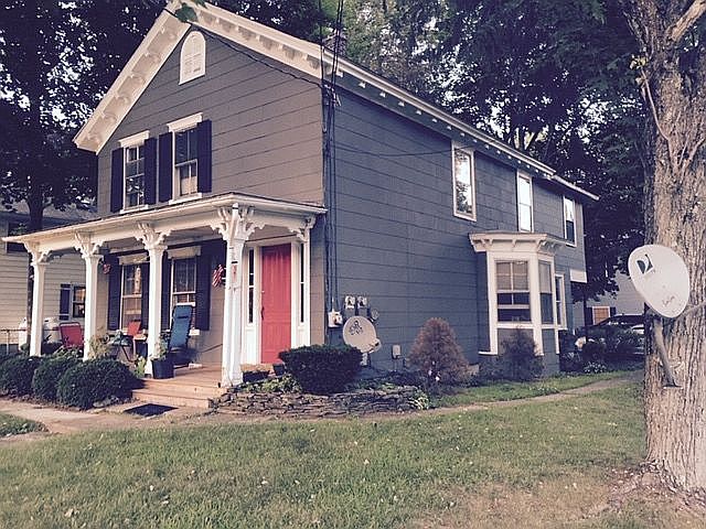 1st image of 43 Thompson St