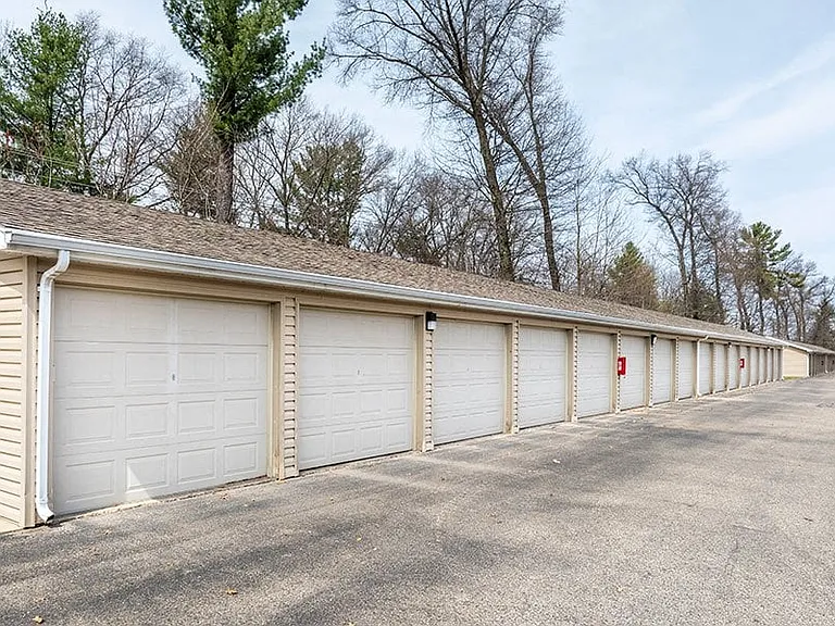 Whiting Avenue Estates — Photo 14
