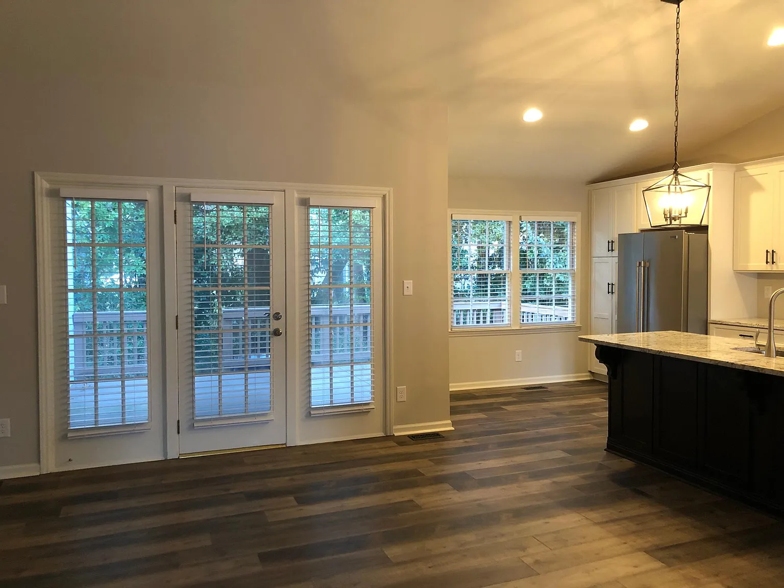 2 bed, 1283 sqft, $2,200 — Photo 3