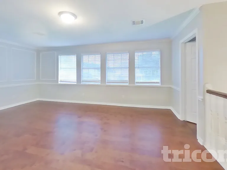 1507 Moon Shadow Ct — Photo 17