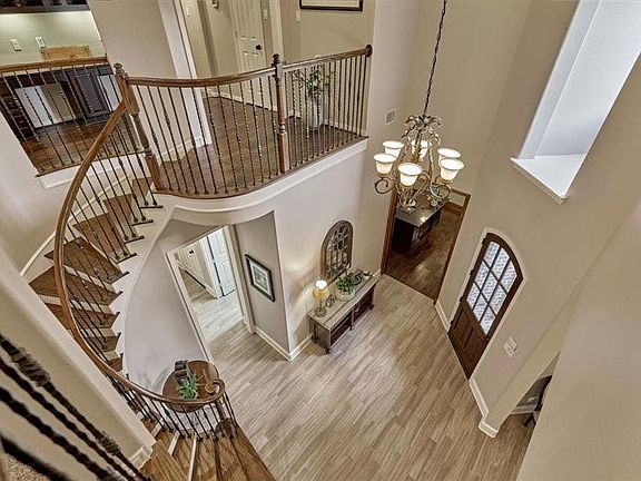 5th image of 119 N Almondell Cir