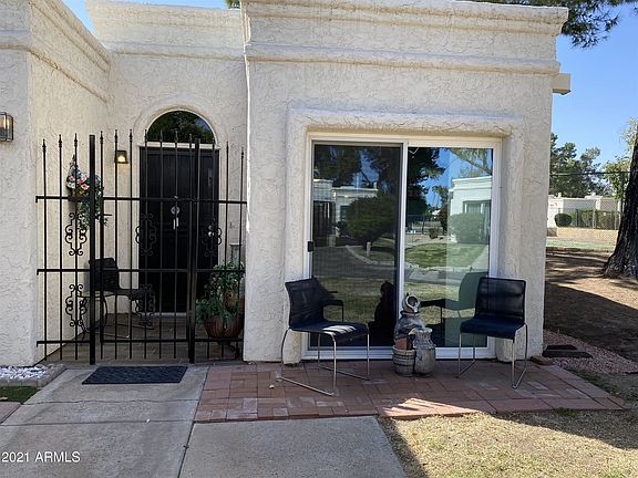 4th image of 2709 W Desert Cove Ave