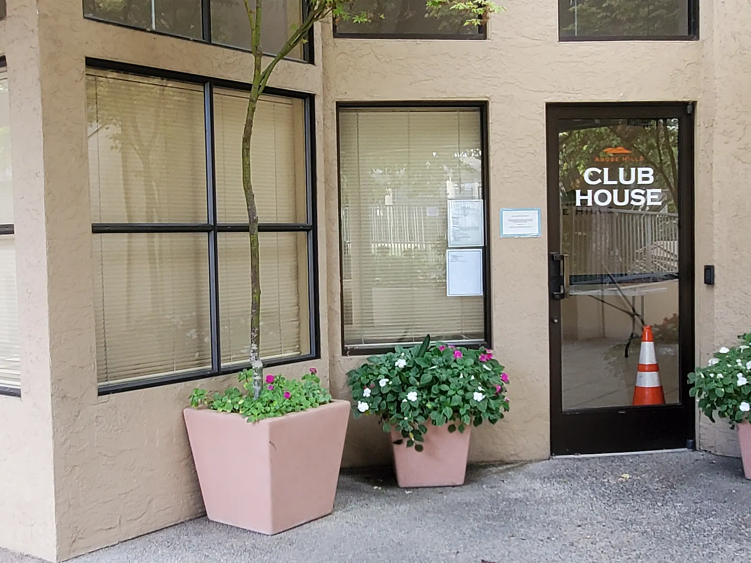 2 bed, 857 sqft, $2,850 — Photo 2