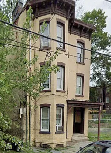 106 Washington St Photo 1