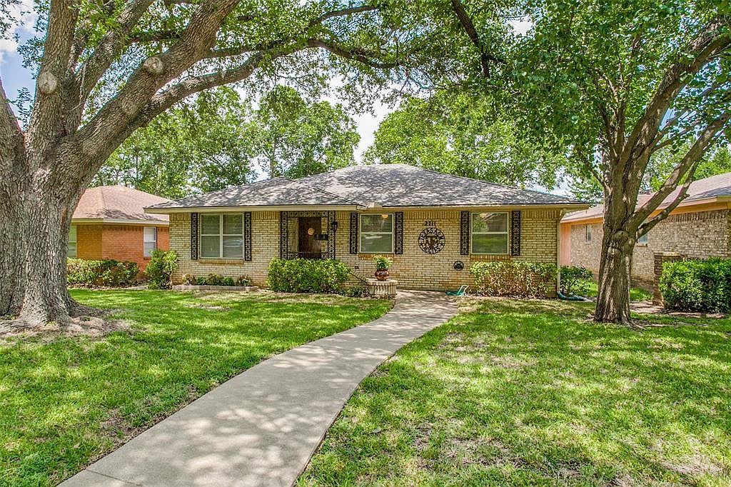 2711 Alco Ave Dallas Tx 75211 Mls 14618141 Zillow