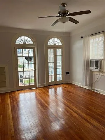 518 Lowerline St — Photo 3