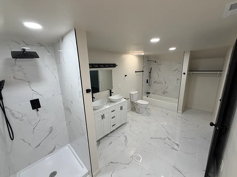 3901 Benton Blvd — Photo 8