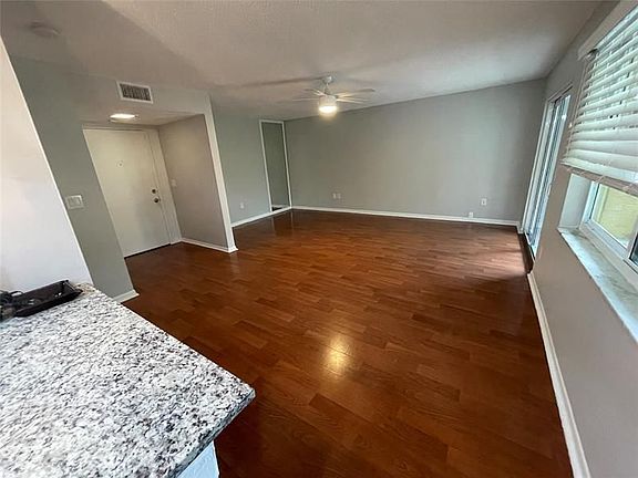 3rd image of 10762 La Placida Dr #208