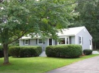 20 Thomas Dr, Goffstown, NH 03045