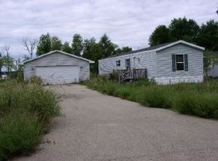 W4338 Tomahawk Ln, Cecil, WI 54111