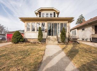 1250 W Lawn Ave, Racine, WI 53405