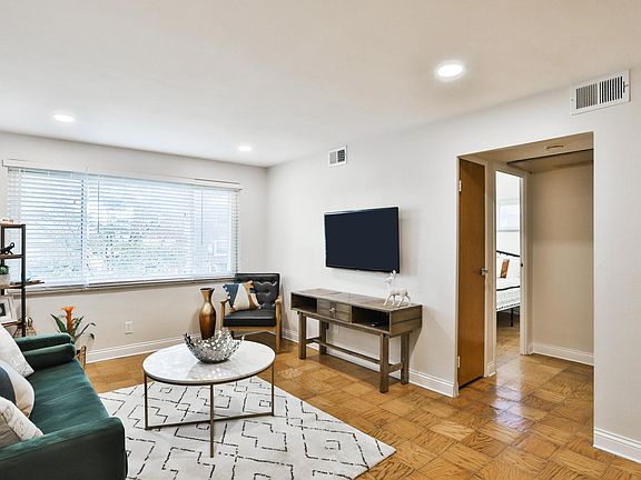 2nd image of 7055 Hampton Ave #101