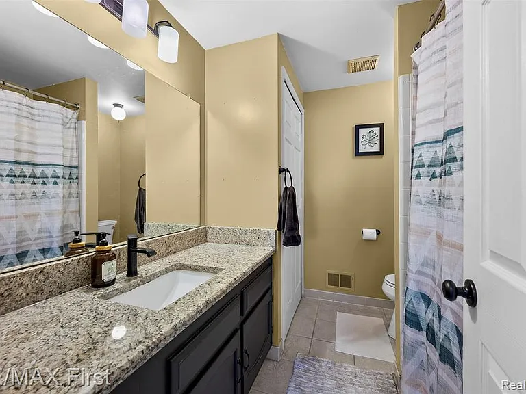 36010 Congress Rd — Photo 27