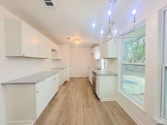 4th image of 13834 Rampart Ct