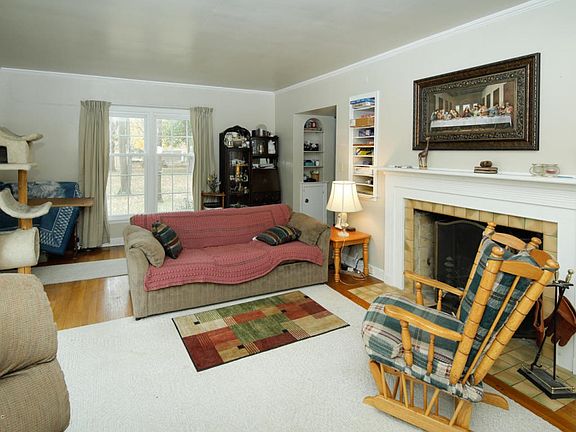 290 Riverside Dr-104