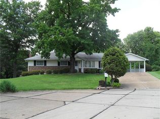 3327 Sage Ct, Saint Louis, MO 63129