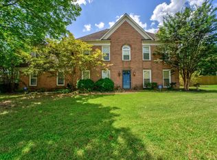 371 Fairwoods Dr, Collierville, TN 38017
