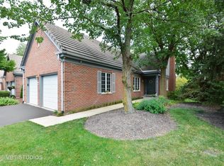 44 Thornhill Ct, Burr Ridge, IL 60527