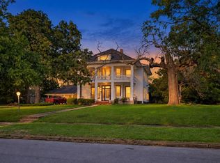 1114 S Houston Ave, Denison, TX 75021