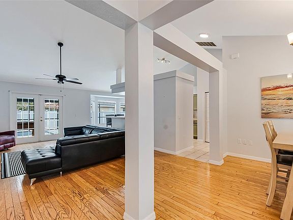 5th image of 2305 Jessica Ln