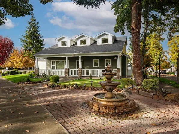 1114 Twin Creeks Xing, Central Pt, OR 97502