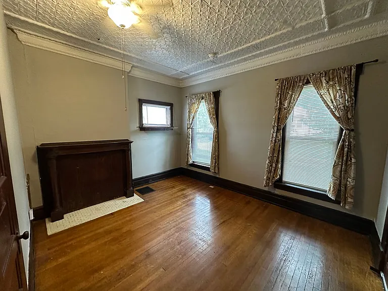 Williams St 2369 MLR — Photo 7